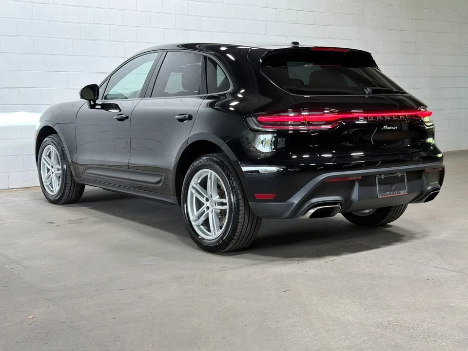 2026 Porsche Macan Electric - Image 5 of 18
