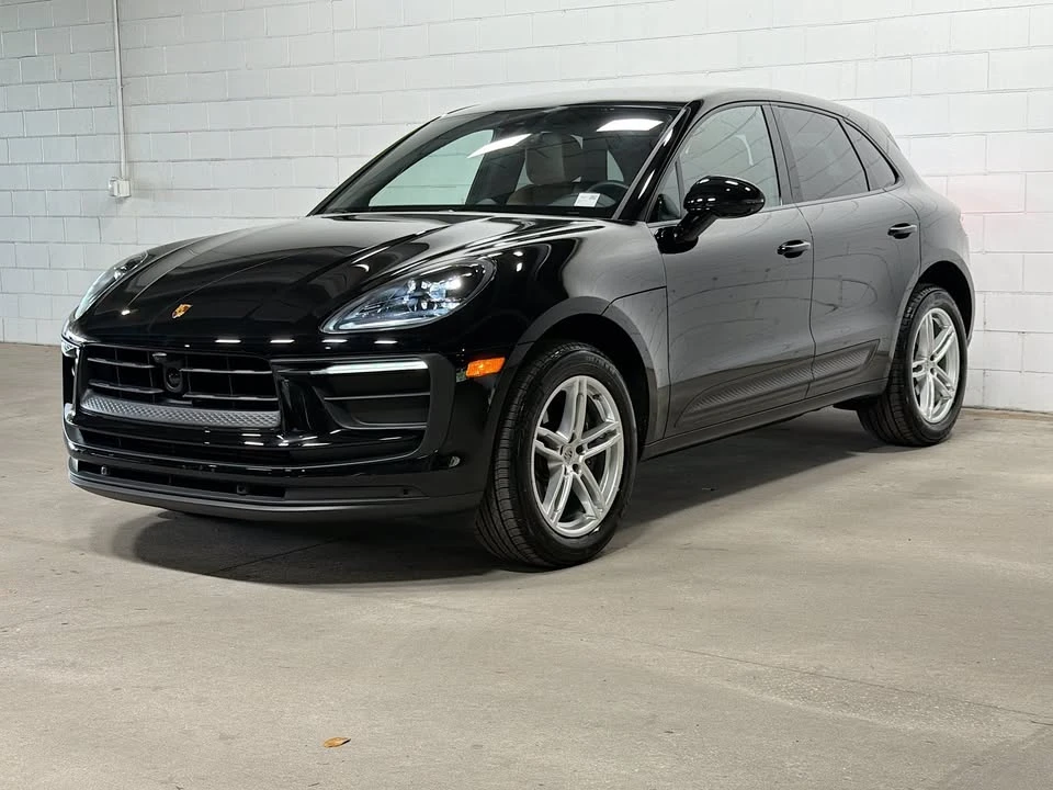 2026 Porsche Macan Electric - Image 3 of 18