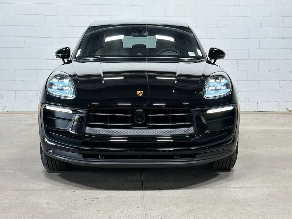 2026 Porsche Macan Electric - Image 2 of 18