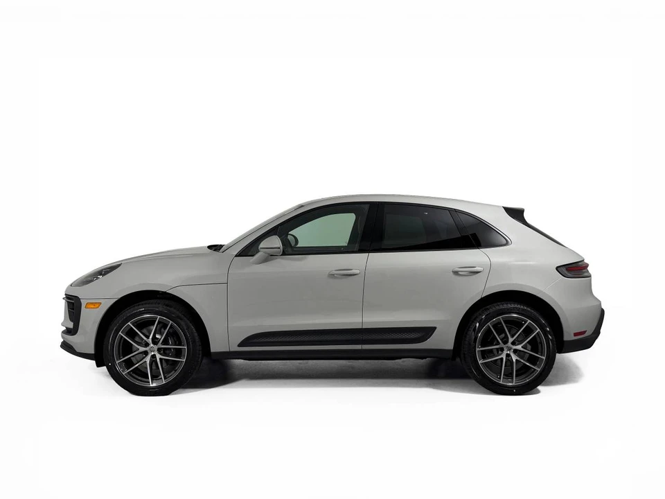 2026 Porsche Macan Electric - Image 2 of 5