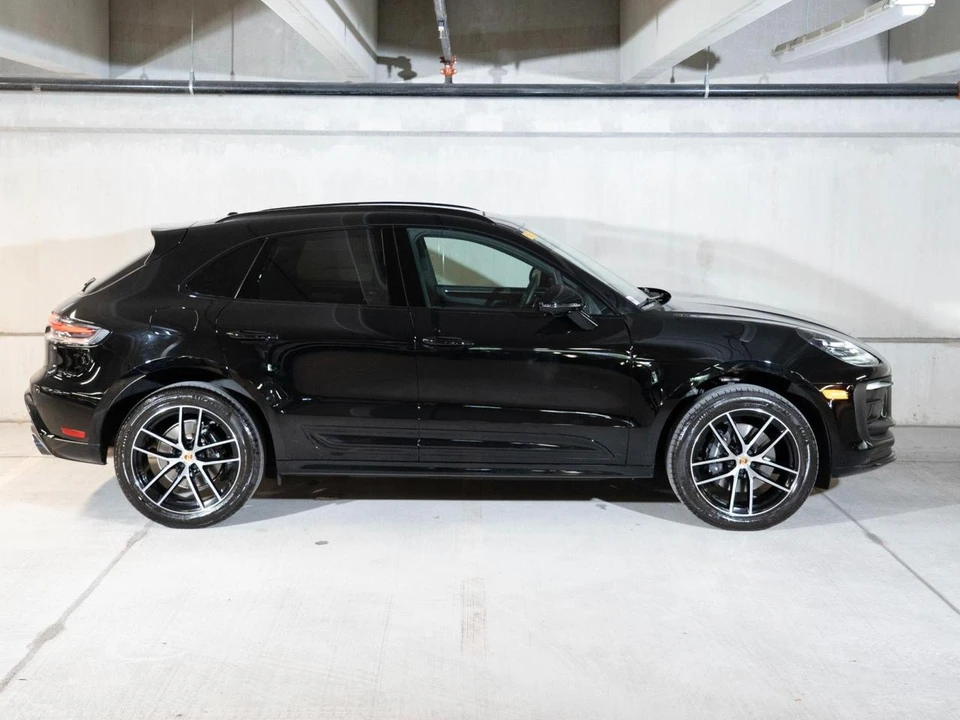 2026 Porsche Macan Electric - Image 9 of 29