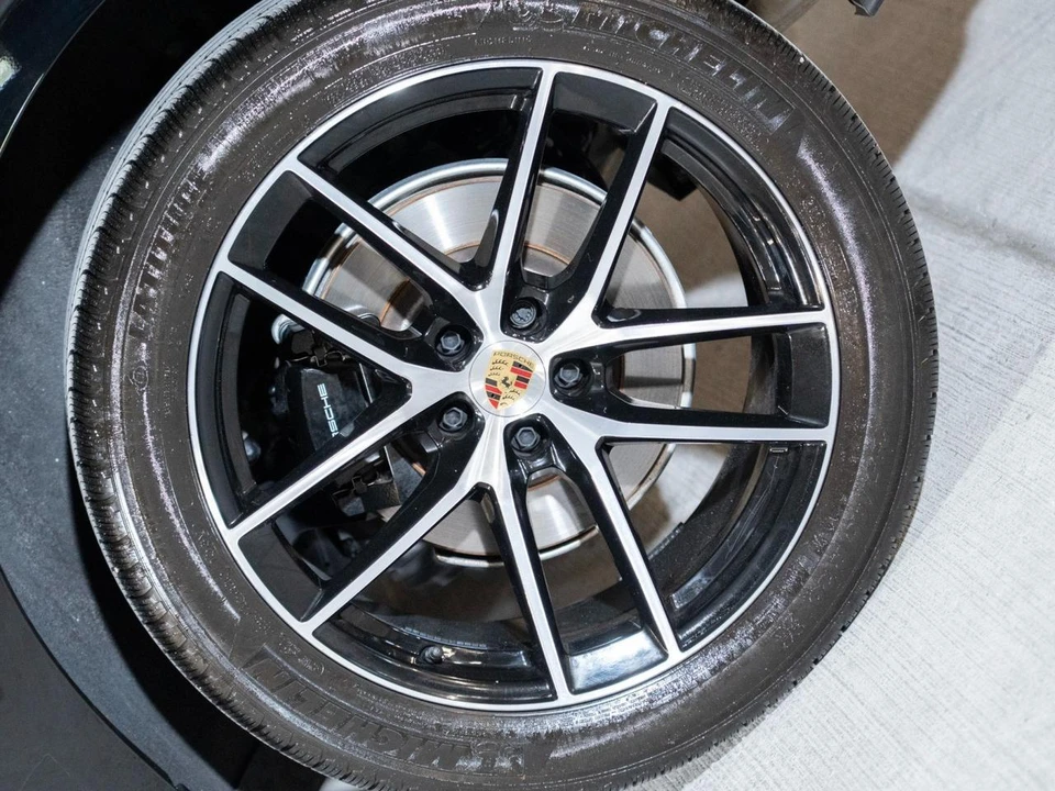 2026 Porsche Macan Electric - Image 12 of 29