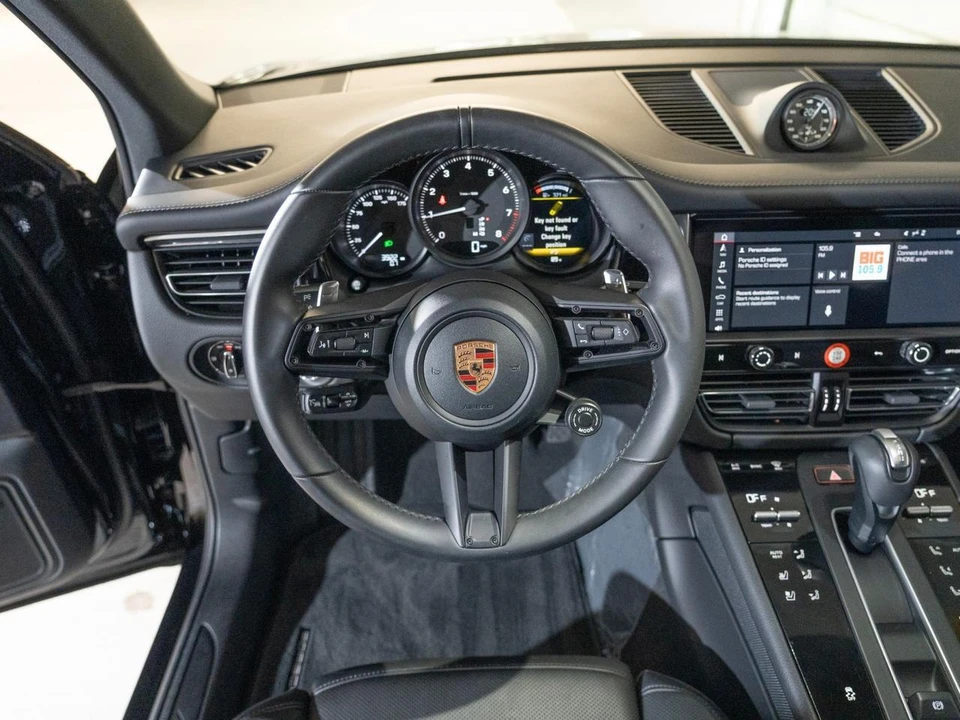 2026 Porsche Macan Electric - Image 28 of 29