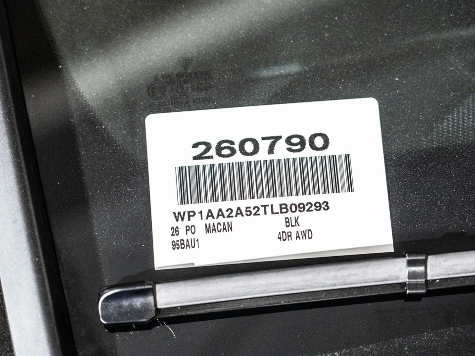 2026 Porsche Macan Electric - Image 29 of 29