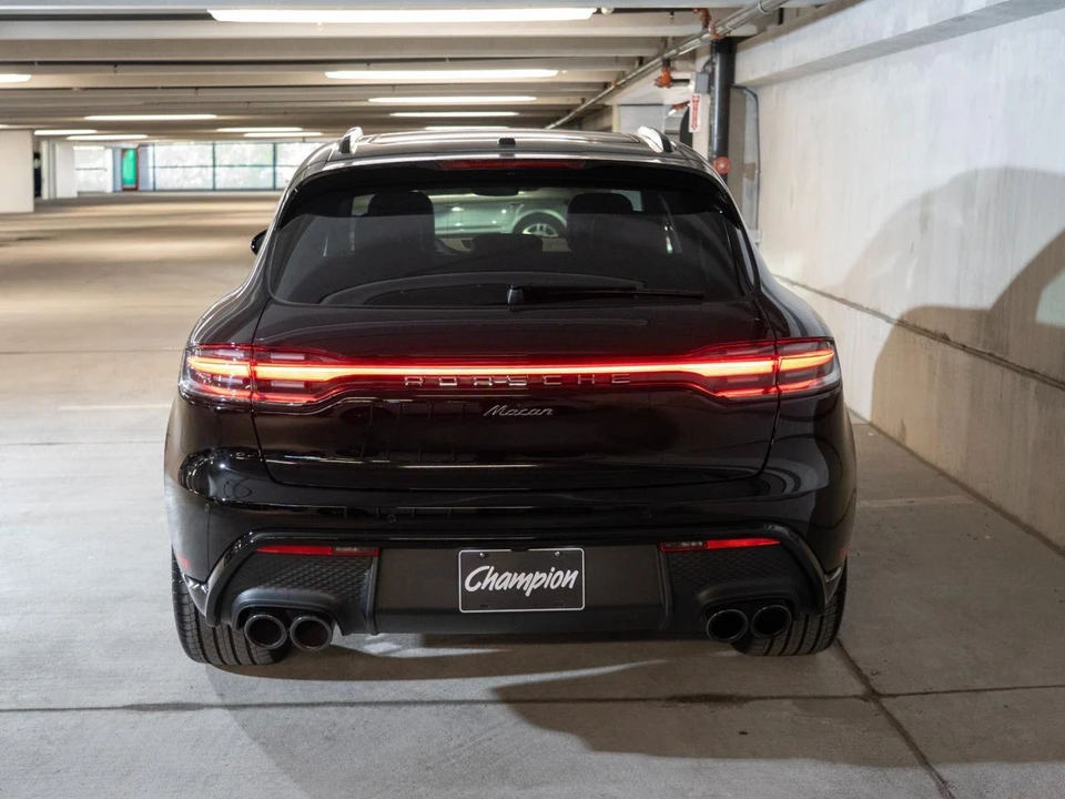 2026 Porsche Macan Electric - Image 11 of 29