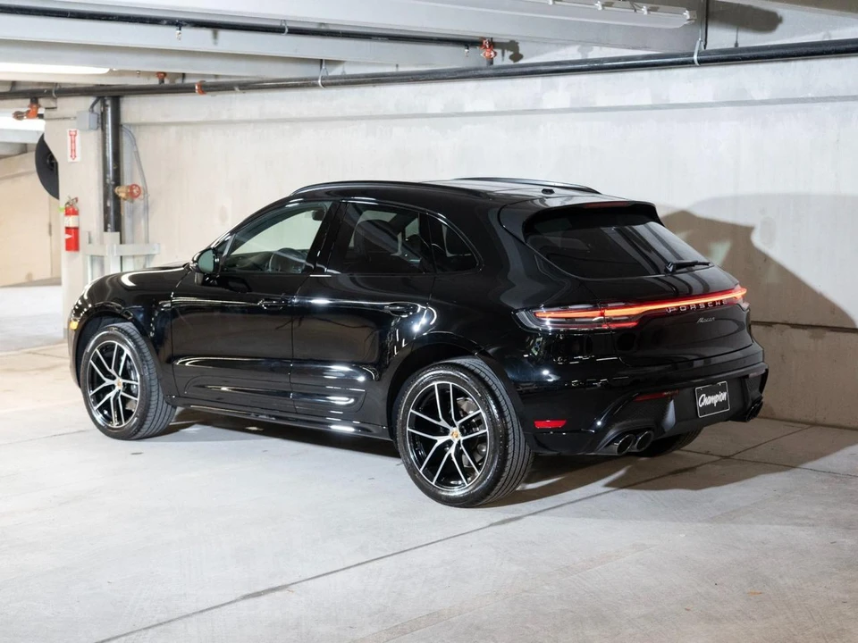 2026 Porsche Macan Electric - Image 4 of 29