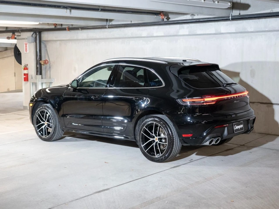 2026 Porsche Macan Electric - Image 4 of 30
