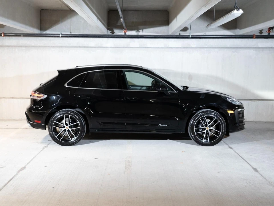 2026 Porsche Macan Electric - Image 9 of 30