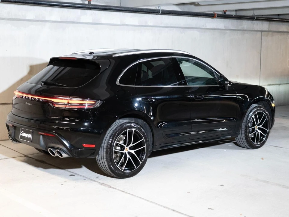 2026 Porsche Macan Electric - Image 11 of 30