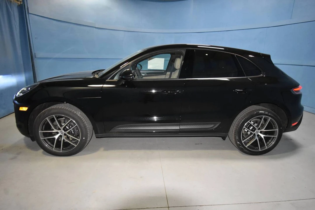 2026 Porsche Macan Electric - Image 2 of 4