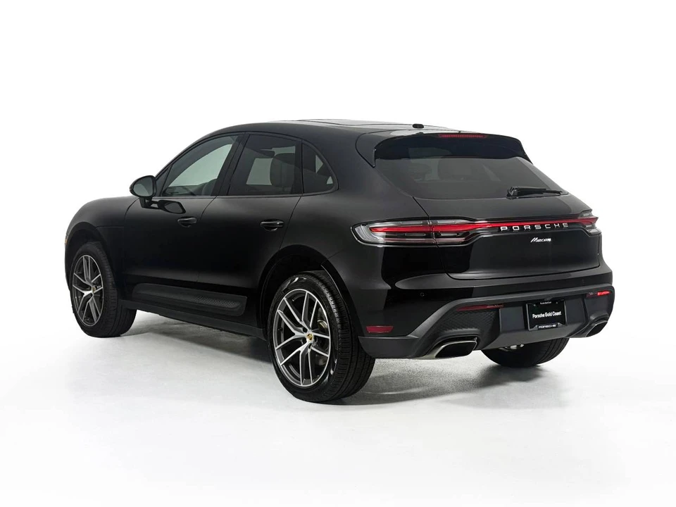 2026 Porsche Macan Electric - Image 3 of 5