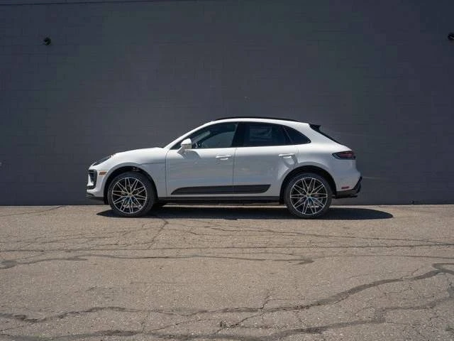 2026 Porsche Macan Electric - Image 2 of 5