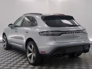 2026 Porsche Macan - Image 21 of 31