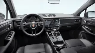 2026 Porsche Macan - Image 29 of 31