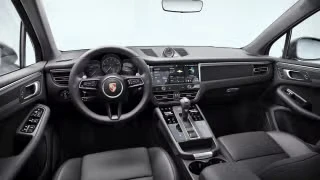 2026 Porsche Macan - Image 25 of 31