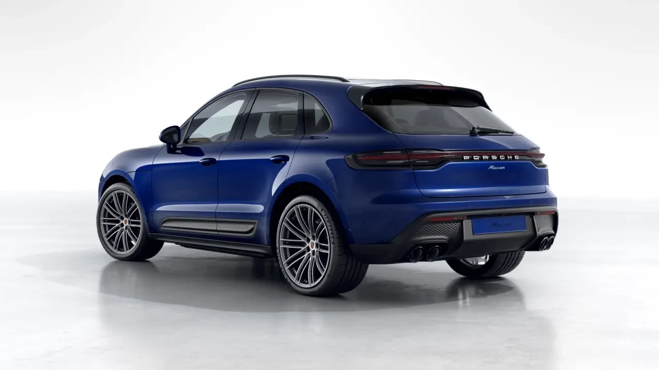 2026 Porsche Macan - Image 24 of 31