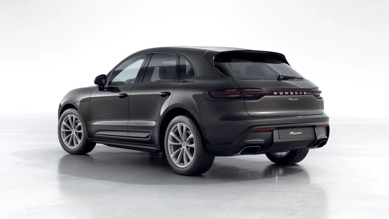 2026 Porsche Macan - Image 20 of 31