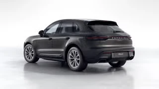2026 Porsche Macan - Image 17 of 31