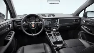 2026 Porsche Macan - Image 29 of 31