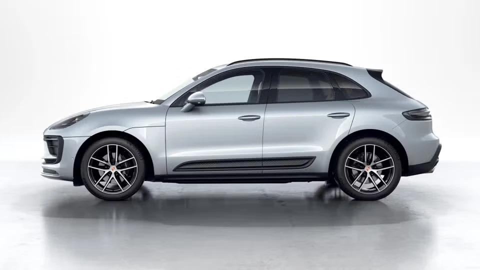 2026 Porsche Macan - Image 11 of 31
