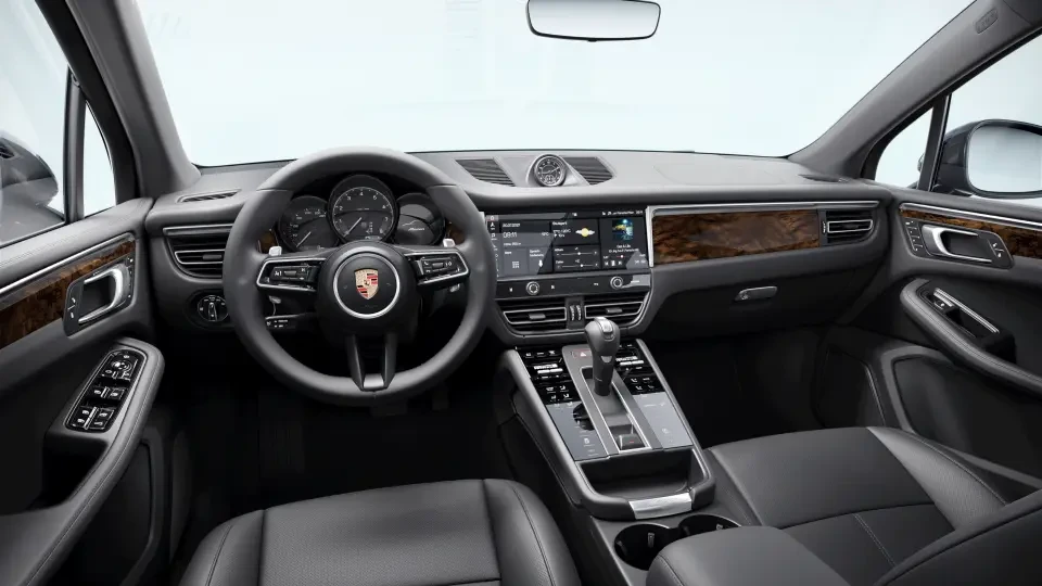 2026 Porsche Macan - Image 31 of 31