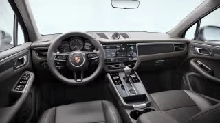 2026 Porsche Macan - Image 25 of 31