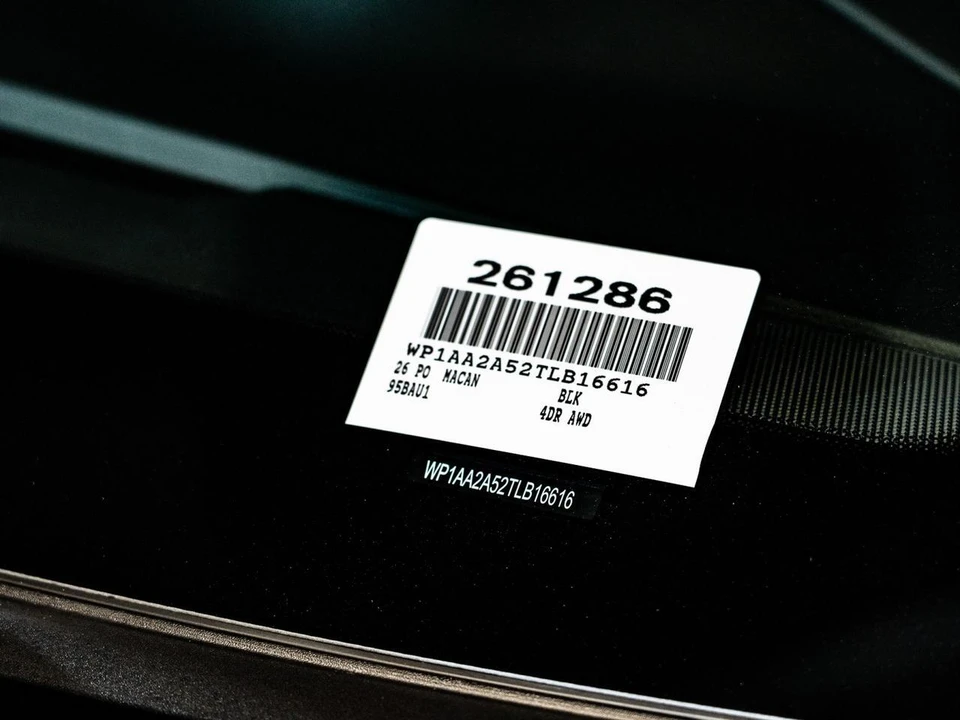 2026 Porsche Macan Electric - Image 26 of 26