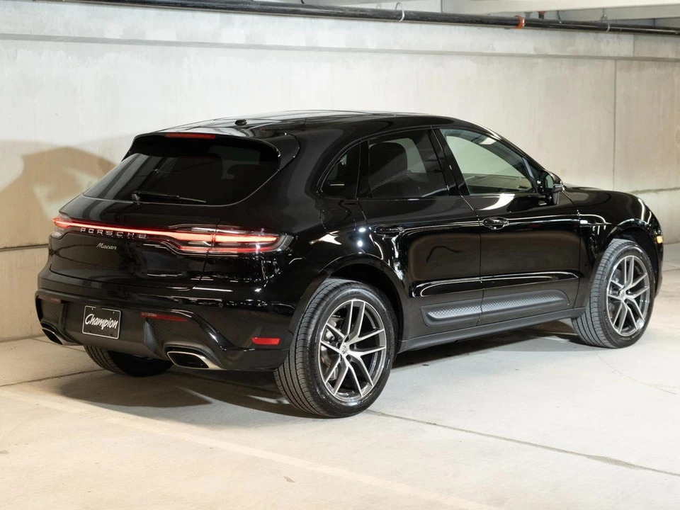2026 Porsche Macan Electric - Image 10 of 26