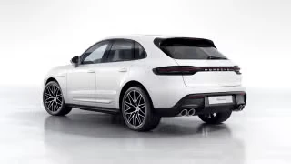 2026 Porsche Macan - Image 17 of 31