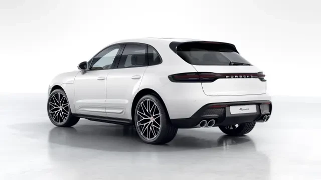2026 Porsche Macan - Image 22 of 31
