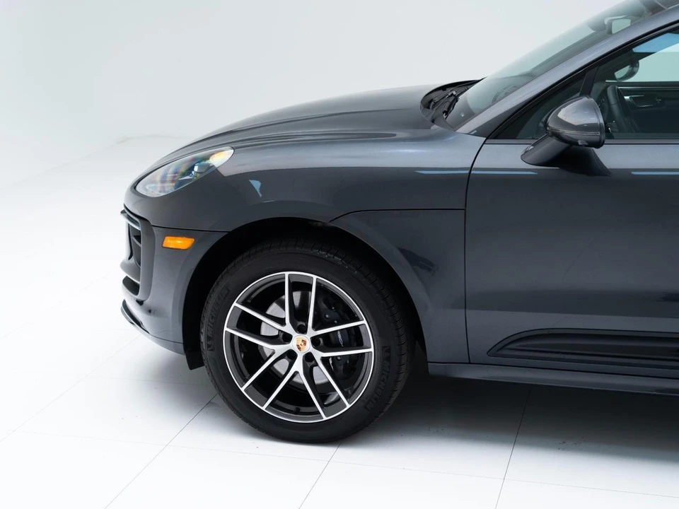 2026 Porsche Macan - Image 11 of 29