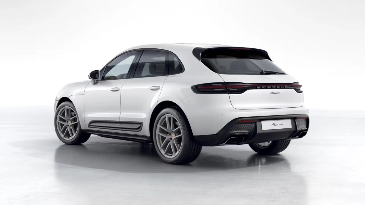 2026 Porsche Macan - Image 20 of 30