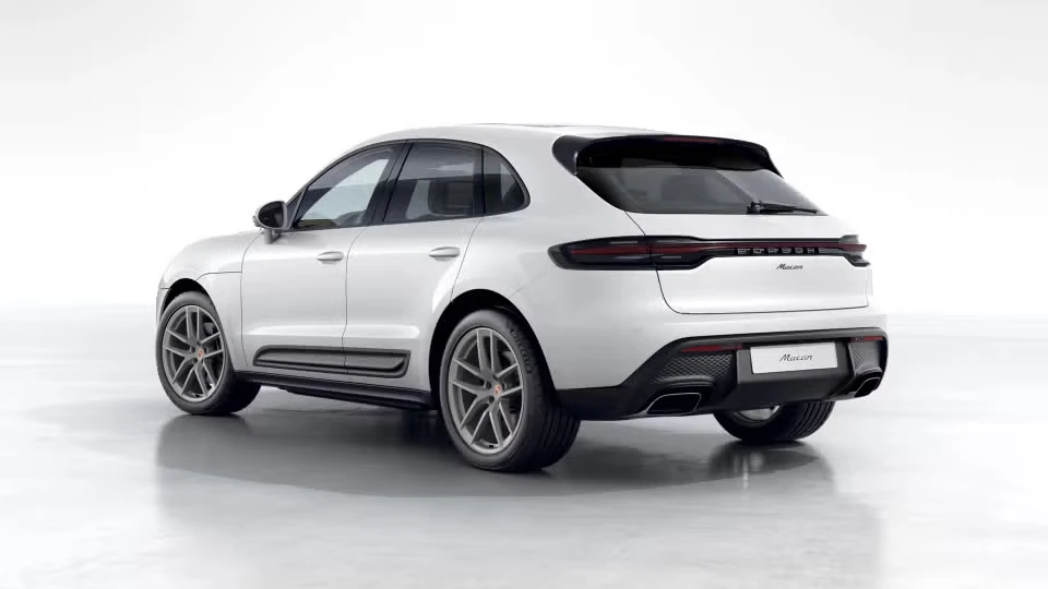 2026 Porsche Macan - Image 19 of 30