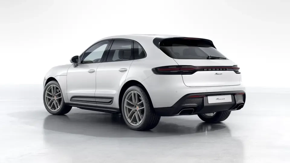 2026 Porsche Macan - Image 23 of 30