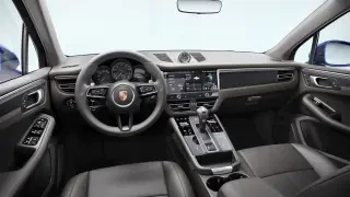 2026 Porsche Macan - Image 29 of 31