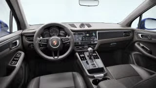 2026 Porsche Macan - Image 25 of 31