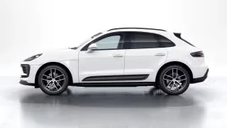 2026 Porsche Macan - Image 9 of 30