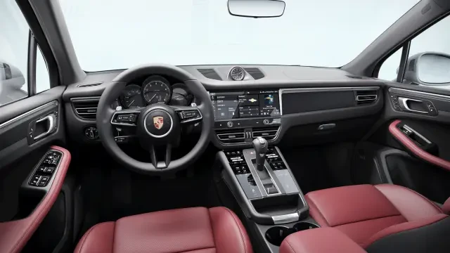 2026 Porsche Macan - Image 30 of 31