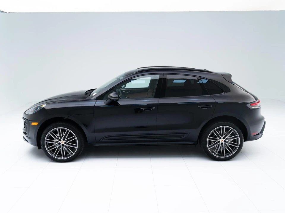 2026 Porsche Macan Electric - Image 2 of 30