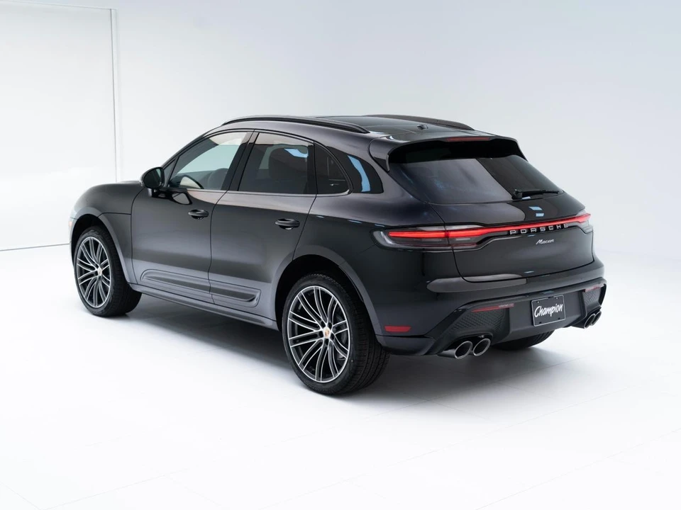 2026 Porsche Macan Electric - Image 3 of 30