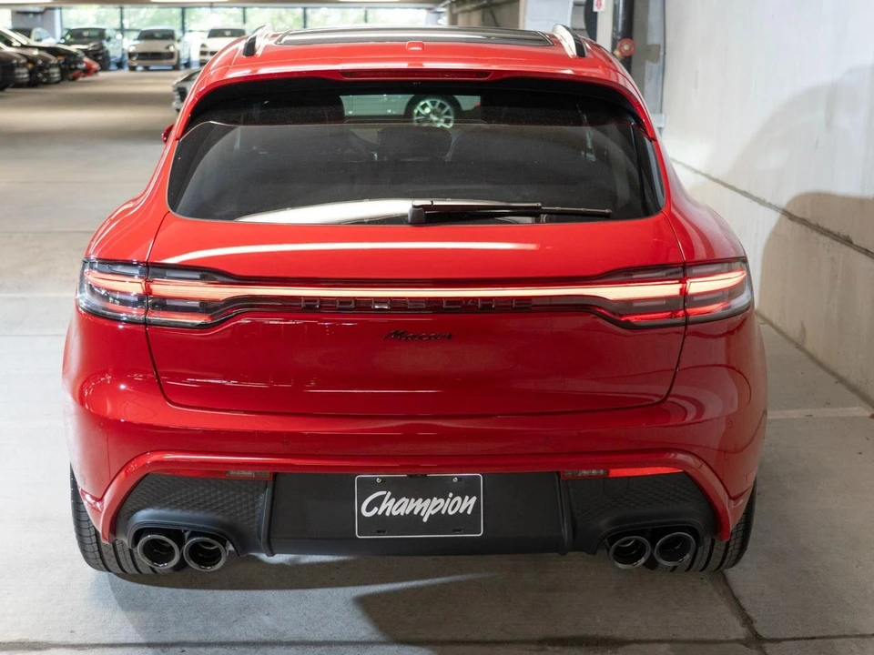 2026 Porsche Macan Electric - Image 10 of 28