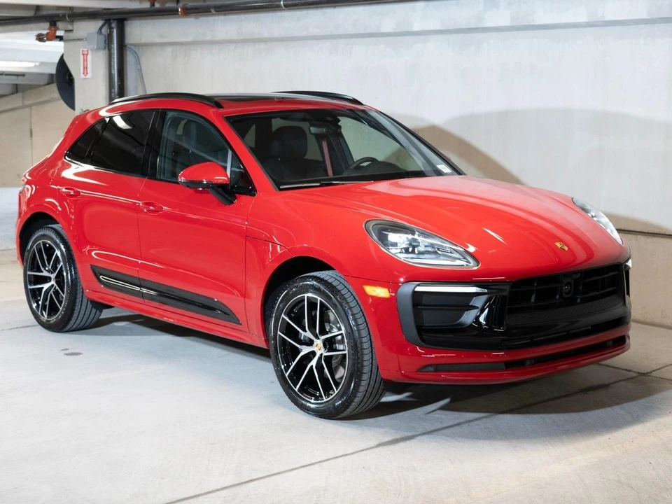 2026 Porsche Macan Electric - Image 7 of 28