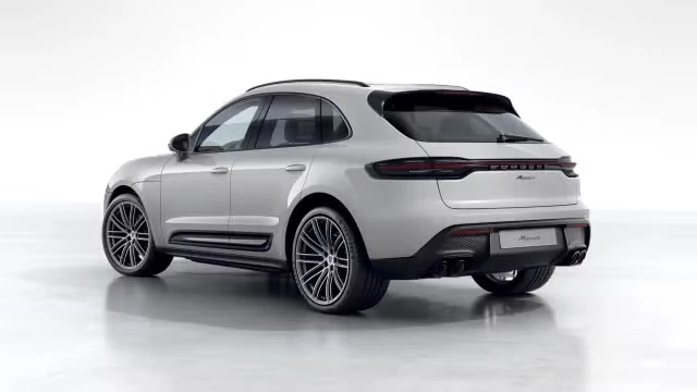 2026 Porsche Macan - Image 18 of 30