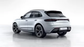 2026 Porsche Macan - Image 17 of 30