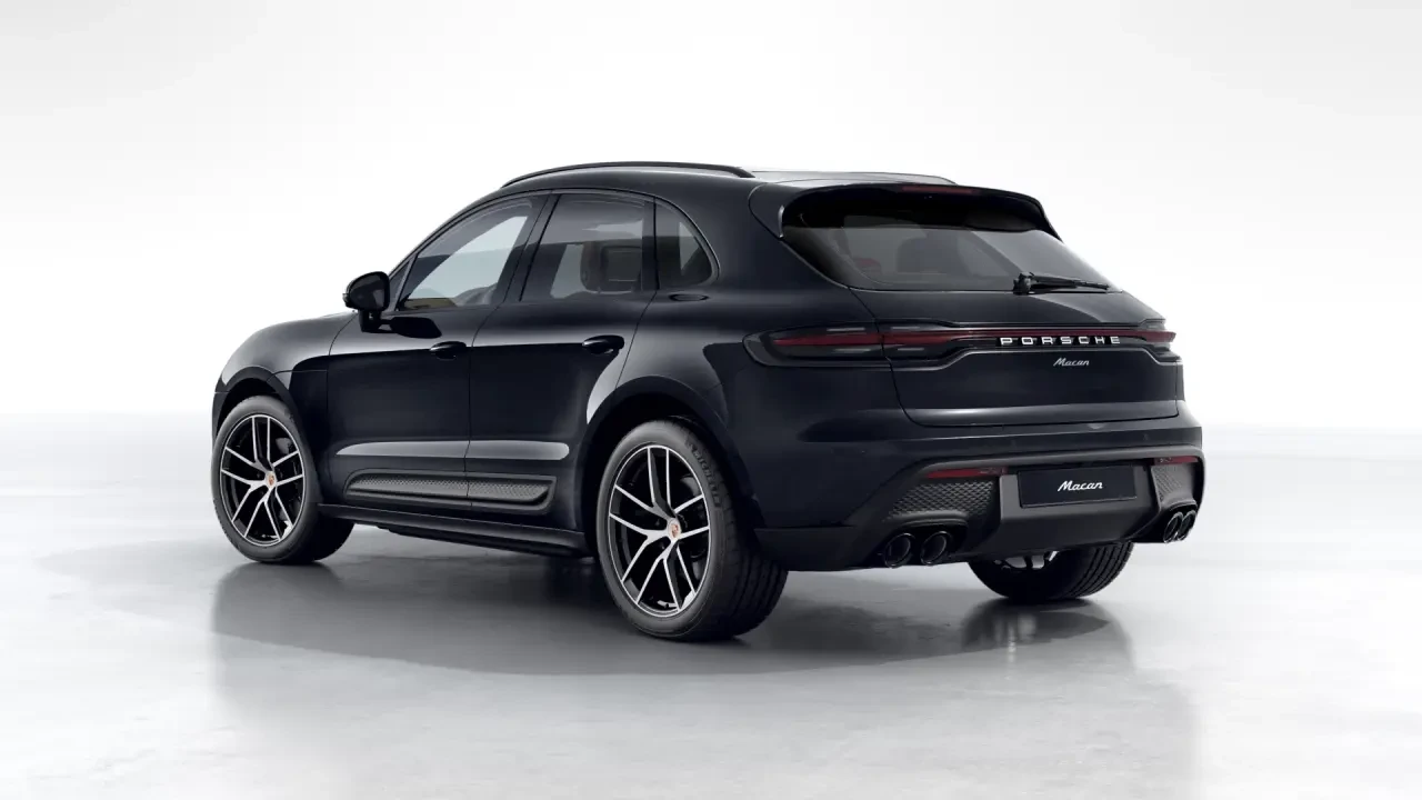 2026 Porsche Macan - Image 24 of 30