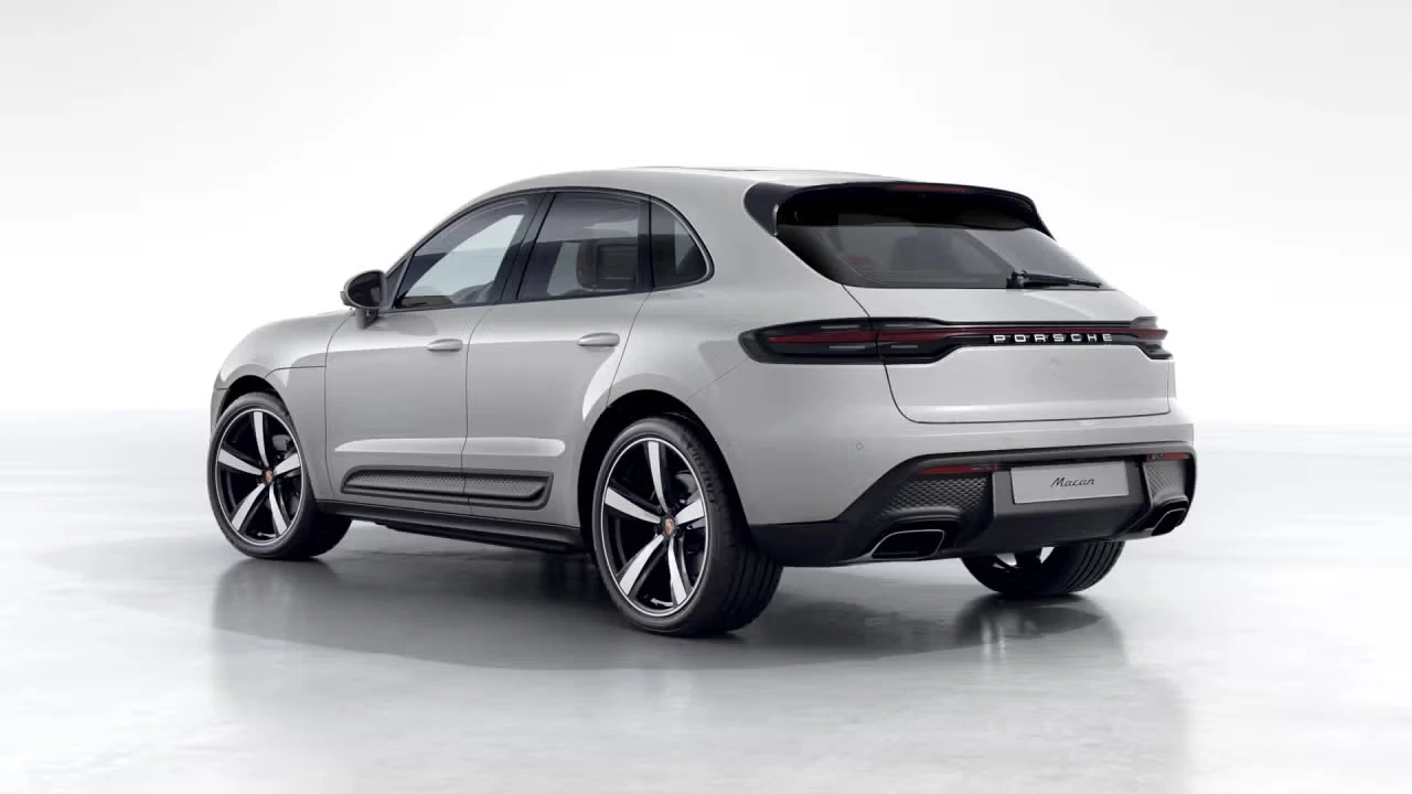 2026 Porsche Macan - Image 20 of 30