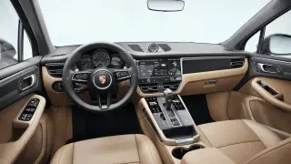 2026 Porsche Macan - Image 29 of 31