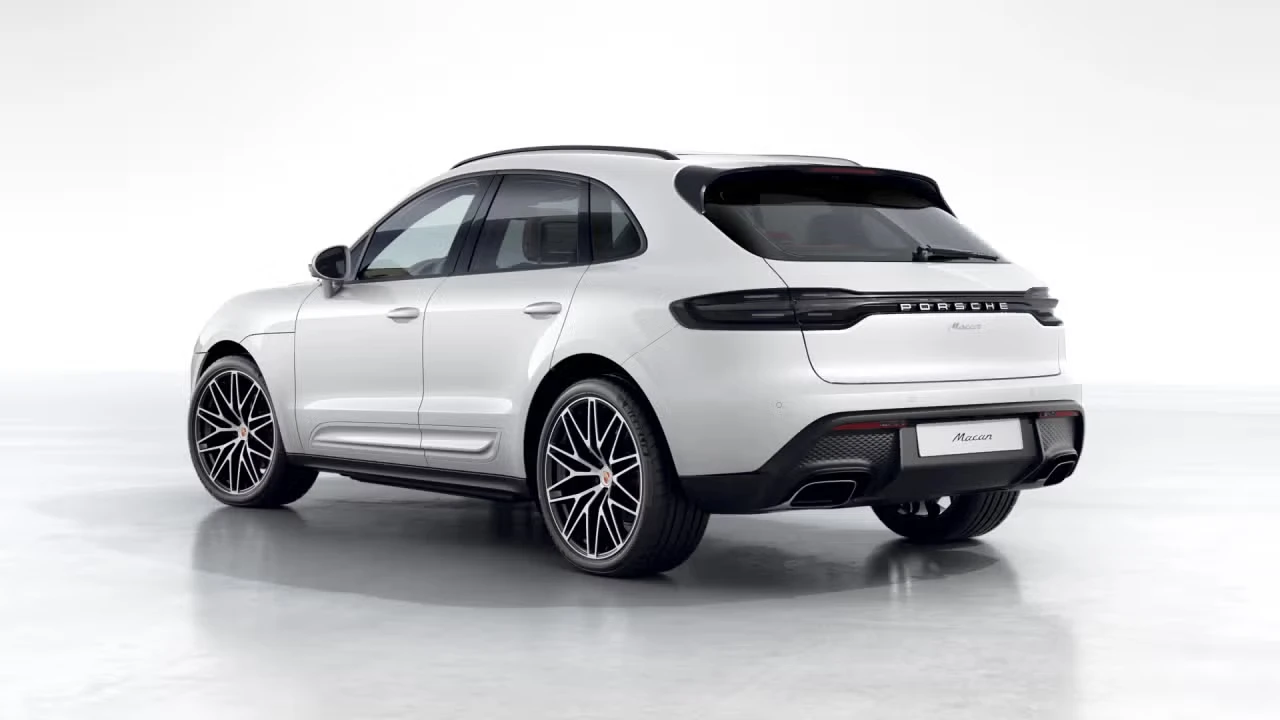 2026 Porsche Macan - Image 20 of 30
