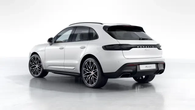 2026 Porsche Macan - Image 22 of 30