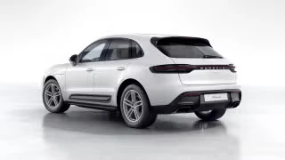 2026 Porsche Macan - Image 17 of 30